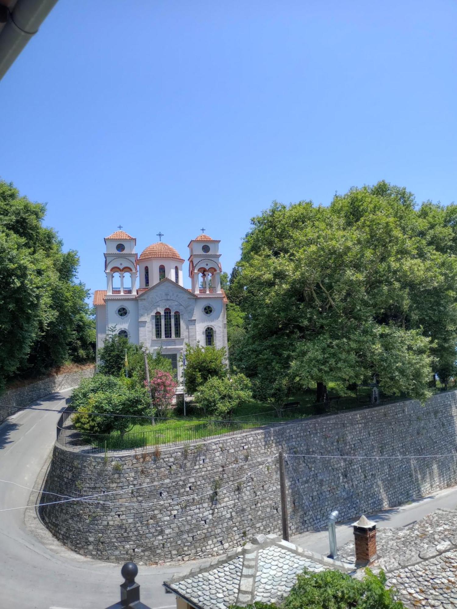 Hotel Erotas Áyios Dhimítrios Екстериор снимка